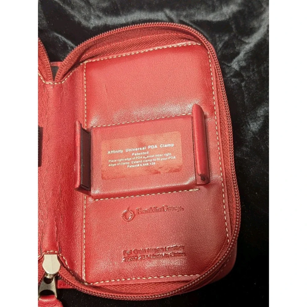 FranklinCovey‎ Red Napa Leather Affinity Universal PDA Case Wallet